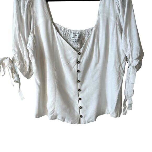 Socialite Women’s Puff Bow Sleeve Button Front Blouse Top White Size XL Milkmaid - Picture 4 of 7